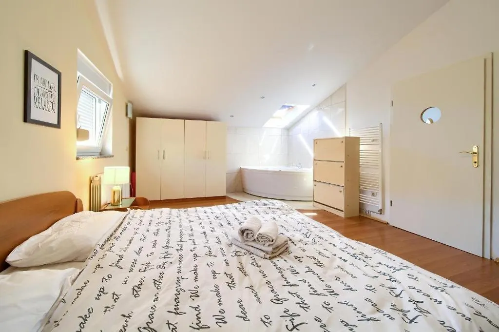 Luxury Apartments Vanessa, Njivice